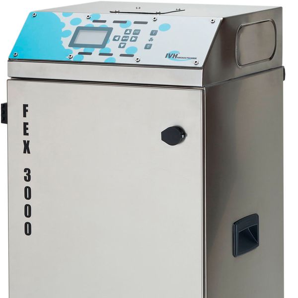 Die mobil und stationär einsetzbare Absauganlage ist mit einem Filterkonzept ausgestattet, das die Filtrationsstufen der Klassen M, F, H, Aktivkohle sowie einen Streckmetallfilter als Funkenschutz beinhaltet. (IVH Absaugtechnik)