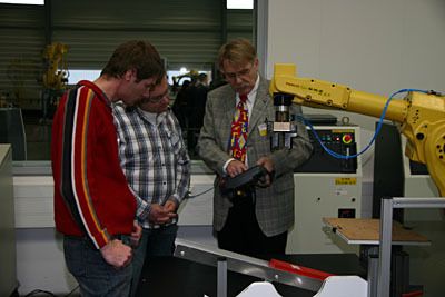 Impressionen vom Mitgliedertreffen 2008 der CNC-Arena bei Fanuc GE. (Archiv: Vogel Business Media)