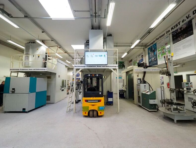  Das Kompetenz- und Innovationszentrum für die Stanztechnologie Dortmund e.V. (Kist) verfügt über einen eigenen Maschinenpark für Trainings und Weiterbildungen. (Bild: Kist)