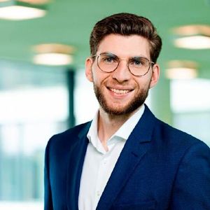 Alexander Detke: „Wir freuen uns, gemeinsam mit unserem Kunden ein innovatives Vorhaben an solch einem malerischen Ort wie der Schiffenen Staumauer zu realisieren.“ (H-Tec Systems)