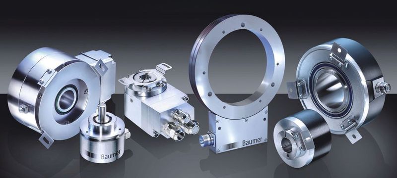 Alles aus einer Hand:  Baumer erarbeitet seit Jahren mit namhaften Herstellern von Windkraftanlagen „maßgeschneiderte“ Systeme. Das Resultat ist ein breites Produktprogramm, das nahezu alle denkbaren Anforderungen abdeckt.  (Bild: Baumer)