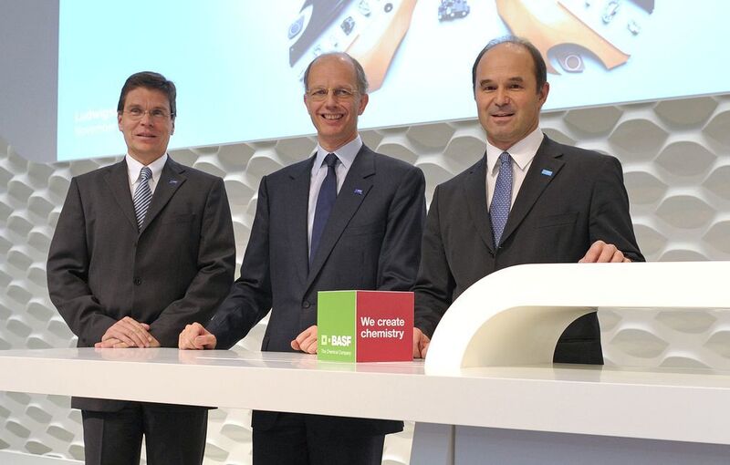 BASF further develops its corporate strategy. Dr. Kurt Bock, Chairman of the Board of Executive Directors (center), Dr. Martin Brudermüller, Vice Chairman of the Board of Executive Directors (right) and Dr. Hans-Ulrich Engel, Chief Financial Officer (left). Photo: BASF - The Chemical Company, 2011  (Picture: BASF)
