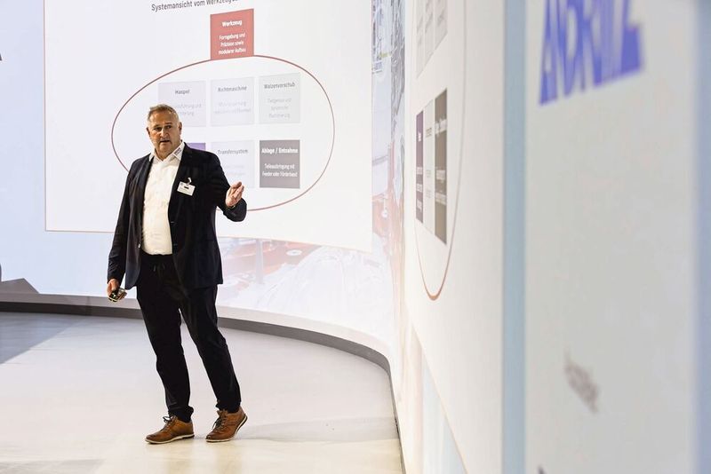 Impressionen der Fachtagung „Mehr Effizienz im Presswerk“ 2025 in Würzburg. (Bild: Stefan Bausewein)