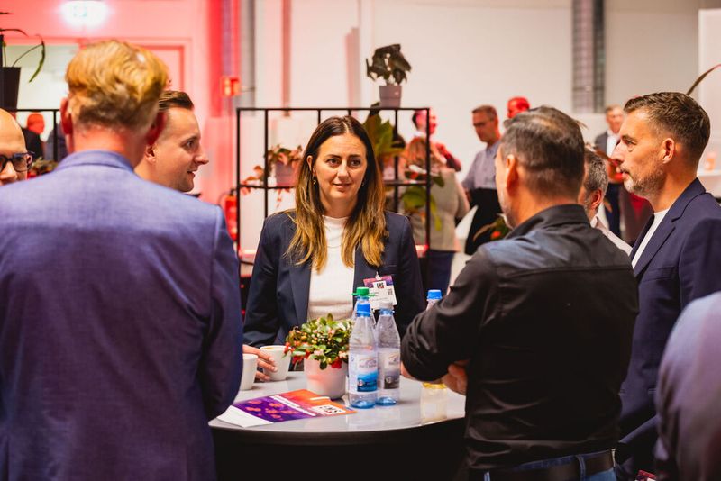 Impressionen vom 24. Würzburger EMS-Tag: Im Mittelpunkt standen aktuelle Branchenthemen, praxisnahe Impulse und insbesondere der persönliche Austausch innerhalb der EMS-Community. (Bild: Stefan Bausewein)