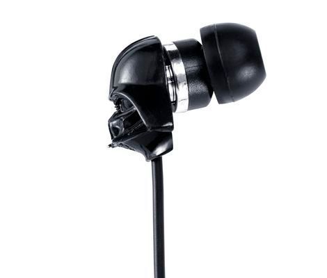 Auch Darth Vader gibt es fürs Ohr: Die Stereo-Ohrhöhrer gibt es bei www.tchibo.de für 9,95 Euro. (Bild: www.tchibo.de)