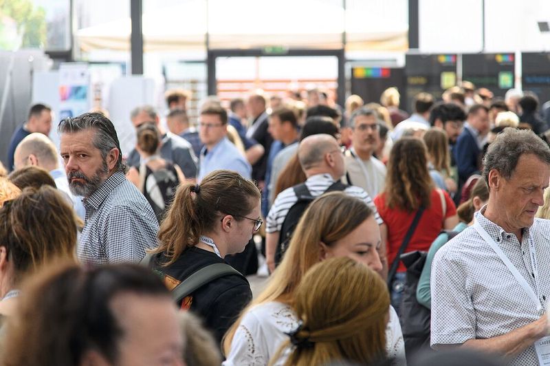 Rund 700 Besucher kamen am 18. Juni auf die LAB-SUPPLY Berlin und informierten sich über die neusten Analystegeräte und Verbrauchsmaterialien fürs Labor.   Mehr Infos zu den kommenden LAB-SUPPLY-Messen finden Sie auf www.lab-supply.info (Bild: Stefan Stark)