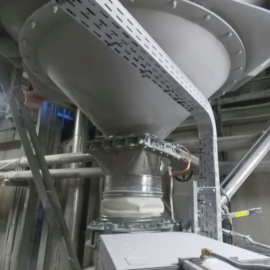 Niedriges Einbauprofil und nachstellbare Dichtung: Der neue WAM-Flachschieber „Low Profile“ VIB (Bild:  WAM)