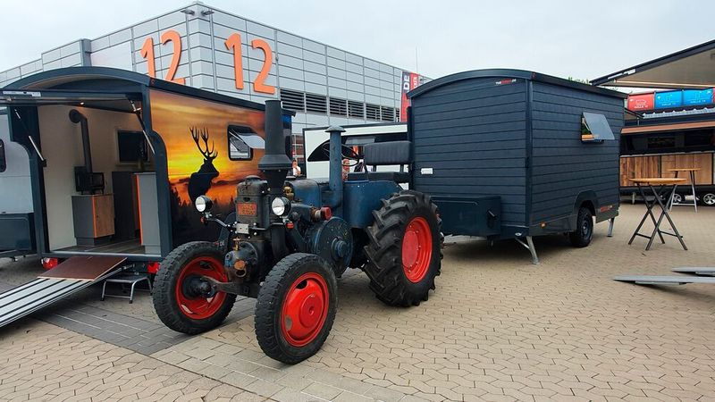 Auch originelle Zugwagen gibt es zu sehen. (Bild: Mauritz – »kfz-betrieb«)