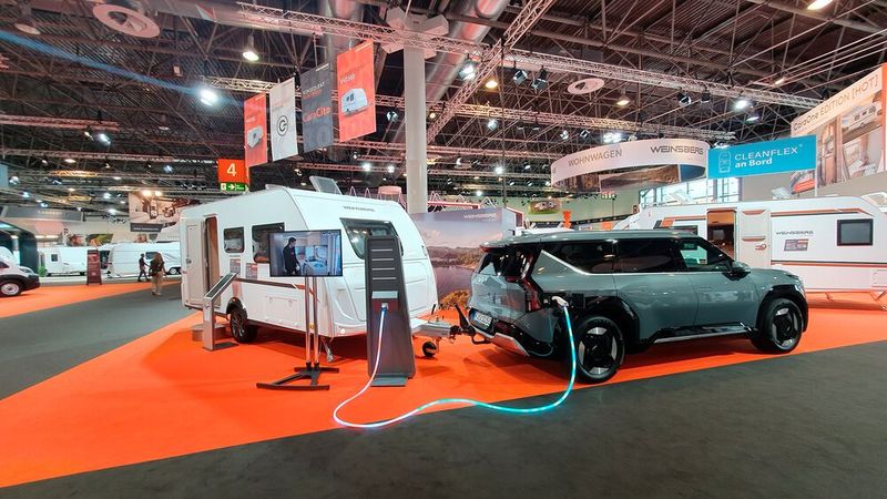 Elektromobilität war auf dem diesjährigen Caravan-Salon höchstens ein Randthema. (Bild: Mauritz – VCG)