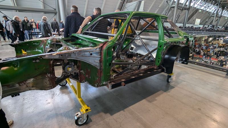 Und eine Ausgangsbasis in Form eines alten Audi 80 B1. Auf diesen fertigt z. B. die Firma Race Manufaktur den Audi S1 E2 Quattro Replica. (Bild: Dominsky – VCG)