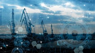 Sensoren in Bestandsanlagen, zum Beispiel am Hafen, lassen sich ohne Austausch smart machen.  (Bild: © kosssmosss – stock.adobe.com)