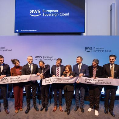 Symbolischer Auftakt in Brandenburg: Die AWS European Sovereign Cloud richtet sich an öffentliche Auftraggeber und stark regulierte Branchen in der EU. (Bild: AWS)