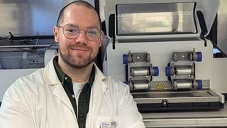 Preisträger Maximilian Wohlgemuth entwickelt nachhaltige Verfahren in der Chemie mit. (Bild: privat)