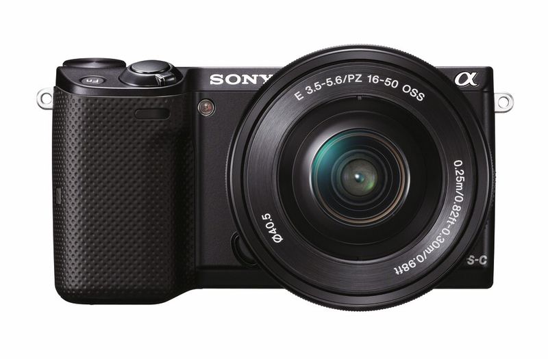 Die Systemkamera NEX-5T gibt es ab 600 Euro (UVP). (Sony)
