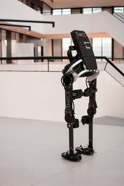Das Exoskelett soll nur 16 Kilogramm wiegen.  (Twiice)