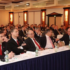 Das interessierte die Teilnehmer der Tagung „Anlagenbau der Zukunft“ in Magdeburg: Wie lassen sich im Chemie- und Energieanlagenbau Prozesse optimieren und Kosten vermeiden? 