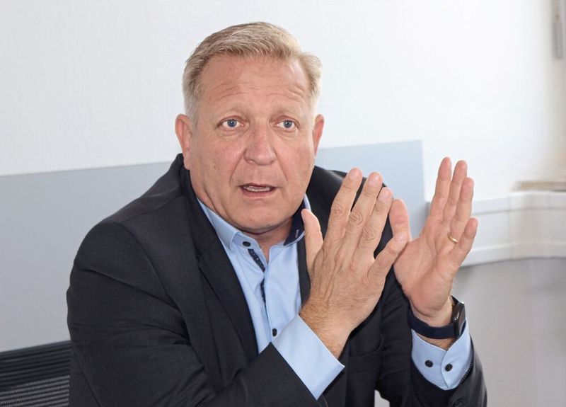 „Rund 95 Prozent aller Umbauten und Modifikationen an Maschinen sind keine ‚wesentliche Veränderung‘“, schätzt Detlef Ullrich, Bereichsleiter von Euchner Safety Services. (Bild: Euchner GmbH + Co. KG)