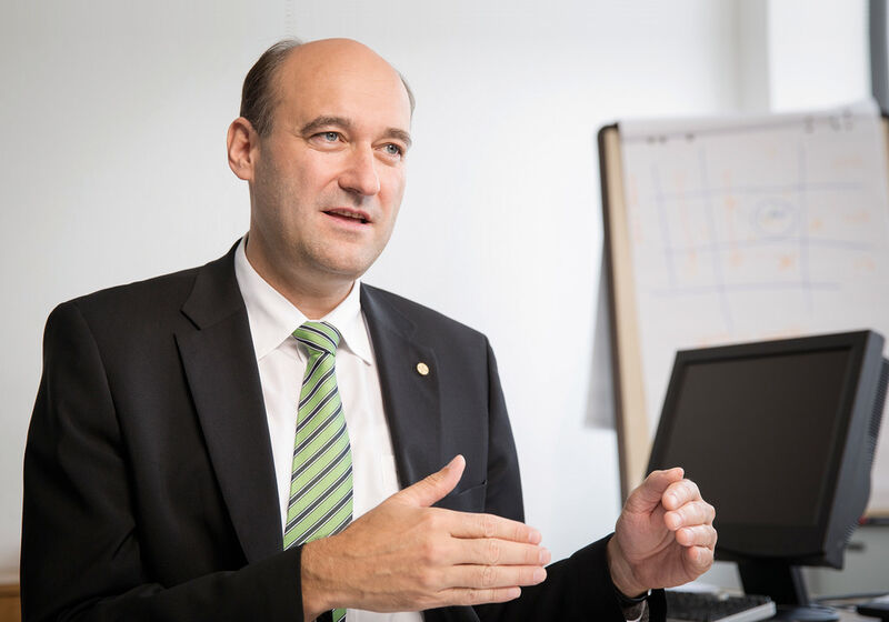 „Die Bedeutung von PAT wird im Sinne von Industrie 4.0 noch weiter zunehmen.“ Dr. Thomas Steckenreiter, Baye Technology Services (Bayer Technology Services)
