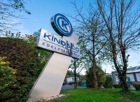Kind & Co., Edelstahlwerk, GmbH & Co. KG, bekannt auch als Kind&Co wurde jetzt von der GMH Gruppe übernommen. Lesen Sie hier, was das für alle Beteiligten mit sich bringen wird ...(Bild:  Kind&Co)