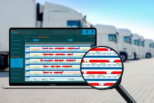 Mit dem neuen Zeitstrahl der Premiumausführung von „zaarc.next“ kann der Disponent das logistische Geschehen in seinem Fuhrpark chronologisch verfolgen und Verstöße sofort identifizieren.(Bild:  Zauner)