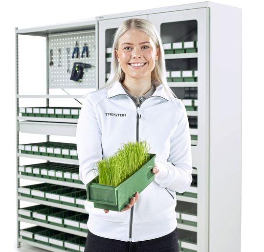 Dieser vollständig recycelbare Treston-„BiOX“-Behälter ist die erste Aufbewahrungslösung für industrielle Anwendungen aus nachhaltigem Biokunststoff auf Holzbasis.(Bild:  Treston)