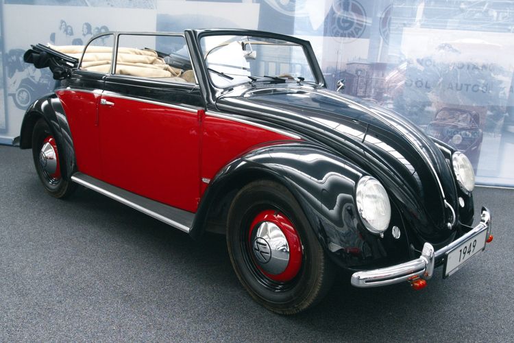 Bildschöner Klassiker: Käfer-Cabrio von 1949 (Foto: VW)
