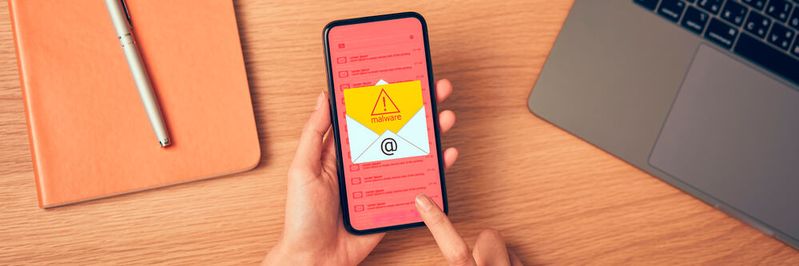 57 Prozent der von Mitarbeiter verursachen Security-Vorfälle durch das Öffnen eines infizierten Dokuments. 57 Prozent der von Mitarbeiter verursachen Security-Vorfälle durch das Öffnen eines infizierten Dokuments.
