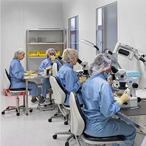 Matthias Jakob: „This investment in our new clean rooms our bprocesses will become even more efficient and production will be  available even faster.”