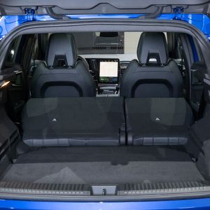 Das Kofferraumvolumen variiert je nach Sitzkonfiguration zwischen 555 und 1.455 Litern.(Bild:  Renault)