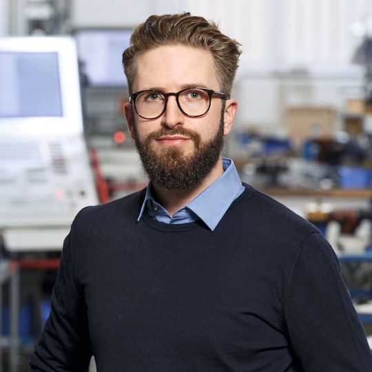 up2parts-CEO Marco Bauer verspricht KMU im Fertigungsumfeld mit seinen Lösungen einen nachhaltigen Einstieg in die Digitalisierung. up2parts-CEO Marco Bauer verspricht KMU im Fertigungsumfeld mit seinen Lösungen einen nachhaltigen Einstieg in die Digitalisierung.