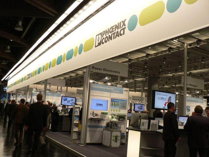 Phoenix Contact an Stelle von Siemens in Halle 9. (Archiv: Vogel Business Media)