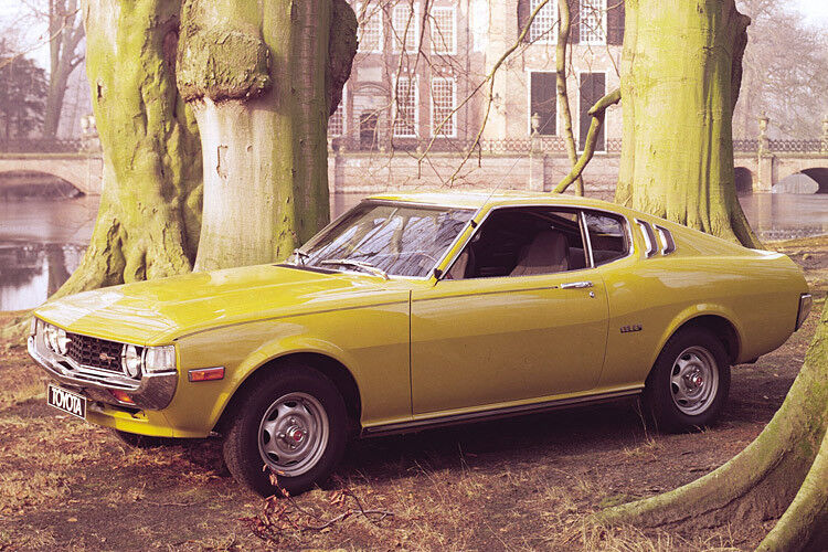 Platz 14: Toyota 2000 GT Liftback 1976. Er trug einen großen Namen, dem er zumindest hinsichtlich des Absatzerfolges Ehre machte. Der Toyota 2000 GT erinnerte an den gleichnamigen legendären ersten japanischen Supersportwagen, basierte jedoch auf dem Großseriencoupé Celica. (Foto: Toyota)
