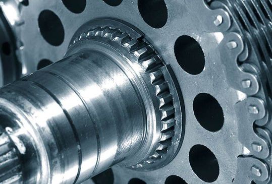 Der Maschinen- und Anlagenbau in der DACH-Region lässt derzeit ein viele Milliarden schweres Kapital ungenutzt links liegen. Dabei könnte mehr Cash angesichts der derzeitigen Problemlage die Lösung sein. Lesen Sie, was die PWC dazu empfiehlt.(Bild:  Dörfels)