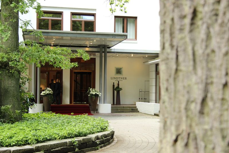 Die »IT-SECURITY Management & Technology Conference 2014« in Hamburg begrüßte die Teilnehmer im Privathotel Lindtner (Vogel IT-Akademie)