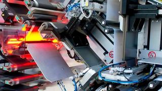 Mit der Stapeltechnik will das ZSW künftig Lithium-Ionen-Zellen unter anderem kostengünstiger fertigen. (ZSW)