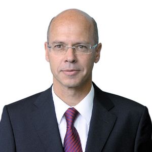 «Aufgrund der steigenden Qualitätsanforderungen in den Schwellenländern sehen wir unseren Absatzchancen in der Zukunft optimistisch entgegen.» 
Reiner Hammerl, Geschäftsführung Vertrieb, Index-Werke GmbH & Co. KG in Esslingen: 