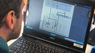 Die elektronische Gesellenprüfung findet am Laptop statt. (Syha/Promotor)