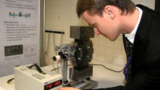 Umdenken in der Produktion ist gefragt: Eine Steigerung der Energie- und Ressourceneffizienz fordert auch die Ökodesign-Richtlinie der EU.  (Bild: Fraunhofer Institut IWU)