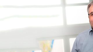 "Obwohl jedes SD-WAN Projekt grundsätzlich ähnliche Strukturen und Abläufe beinhaltet, sind unternehmensspezifische Details und Erfordernisse bei jedem Roll out ganz eigene und neue Herausforderungen", sagt Jonny Beard von T&A Systeme. (T&A Systeme)