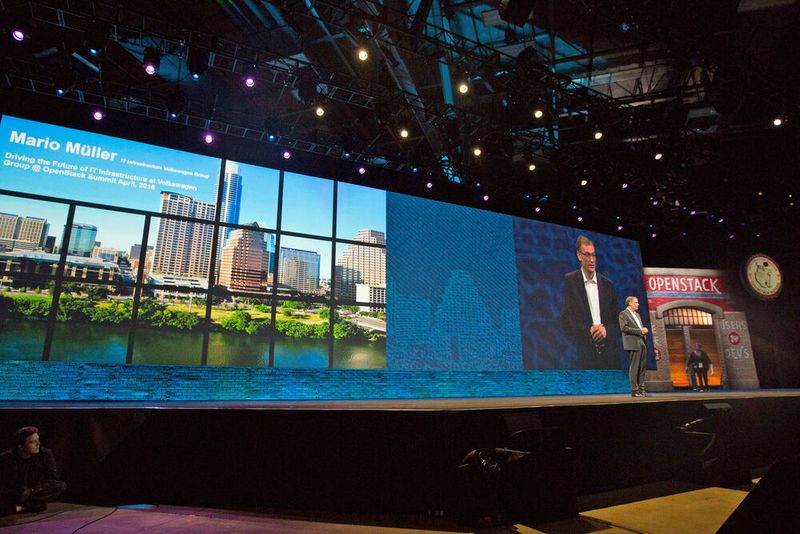 Prominent hervorgehoben wurde der jüngste OpenStack-Prestigeerfolg: Die Volkswagen Gruppe baut mit Mirantis eine Private Cloud auf OpenStack-Basis. ( OpenStack Suzanne Cordeiro)