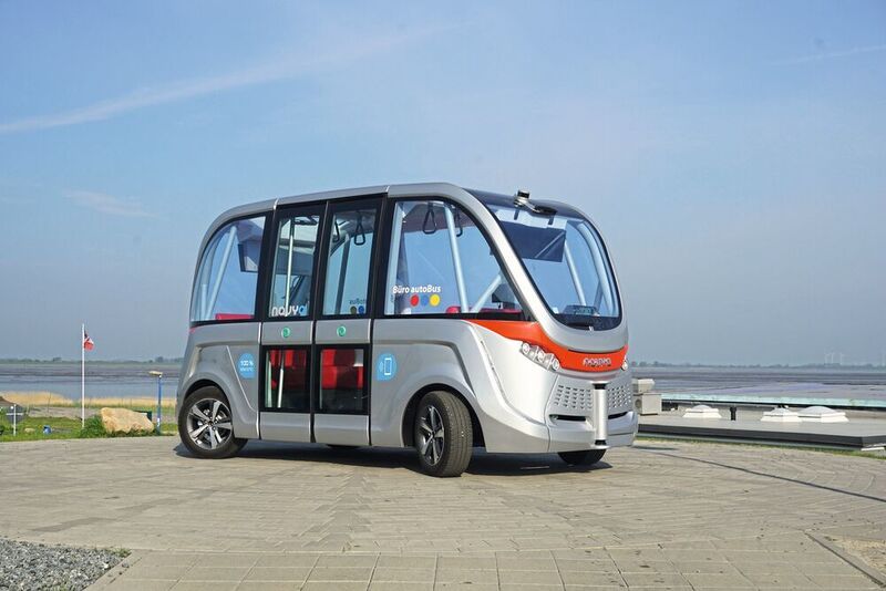 Der Minibus verfügt laut Hersteller über elf Sitz- und vier Stehplätze. (Navya)