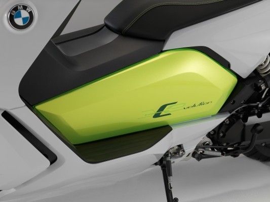 Der neue BMW C evolution: Emissionsfrei fahren und Dynamik auf zwei Rädern genießen (BMW)