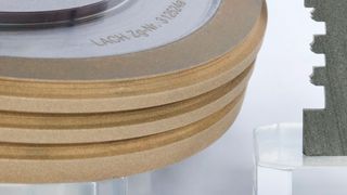 Die Profilschleifscheiben "contour-profiled" von Lach-Diamant können mehrfach nachprofiliert werden, wobei Wiederholgenauigkeiten garantiert sind. (Lach Diamant)