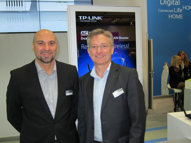 (v.l.) Marcus Knickmeier und Thomas Jell (TP-Link). (Bild: IT-BUSINESS)