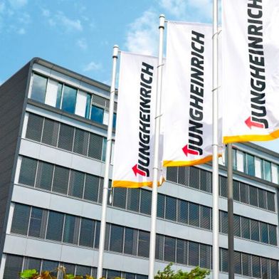 Jungheinrich informiert, dass man sich nun mit 4,9 Prozent am chinesischen Lagergerätespezialisten EP Equipment beteiligt hat ... (Bild: Jungheinrich)