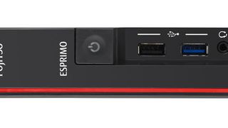 Der Esprimo G558 ist der bislang kleinste Desktop-PC von Fujitsu. Sein Gehäusevolumen liegt unter einem Liter. Im Gegensatz zu den Esprimo-Q-Modellen verfügt er nicht über ein internes, sondern ein externes Netzteil. Von passenden Monitoren kann er auch über mit Strom versorgt werden. (Fujitsu)