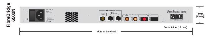 Die Fibrebridge 6500N stellt von Anschluss von SAS-Diskshelf an die Server-Umgebung über größere Distanzen sicher. Dazu wird das SAS-Protokoll in FC-Pakete gepackt und kann dann über größere Distanzen von mehreren Hundert Meter transportiert werden. (Tobias Mayer)
