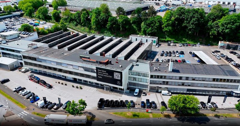 Die Mercedes-Benz-Niederlassung Wuppertal (im Bild der Hauptbetrieb an der Varresbecker Straße) gehört ab Oktober zur Lueg-Gruppe.(Bild:  Ernst & Young)