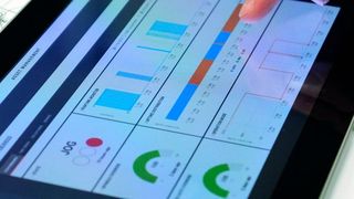 Die SW-Cloud-Platform macht den Kunden die Maschinendaten ihrer Bearbeitungszentren besonders übersichtlich und nutzerfreundlich zugänglich. (SW)