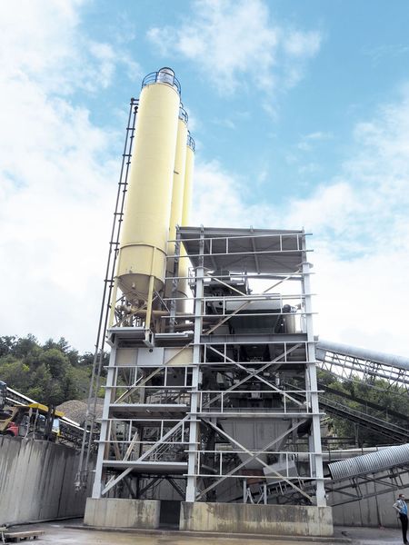 Ein neues Verfahren zur Reinigung von Kalkstein erhöht die Ressourceneffizienz des Steinbruchs in Mönsheim. (Bild: Mühlenkamp)